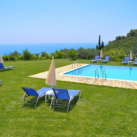 Studio Escape Equipped With Swimming Pool On Beach شقة بيليكاس