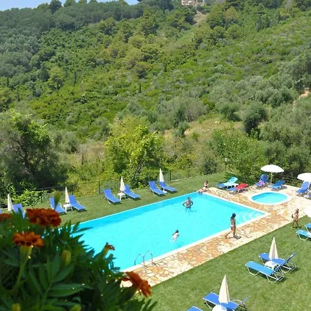 Studio Escape Equipped With Swimming Pool On Beach * بيليكاس