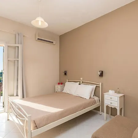 Studio Escape Equipped With Swimming Pool On Beach * بيليكاس