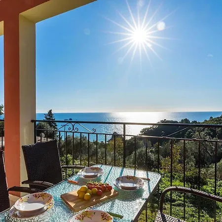 Studio Escape Equipped With Swimming Pool On Beach Pelekas